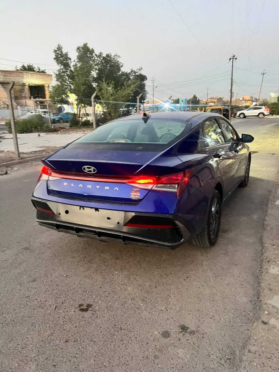 السعر. ١٢٥.  ***********
السلام عليكم النترا مديل 24 دخول جديد منفيس ابسمي مواصفات نص فول بصمه تشغيل عن بعد ترحيب أبواب شاشه دجتل متصل لد دشبول تبريد شاشه مكينه 2000 دوش ليبل واحد كلها بدون تبديل  السياره بدون ايرباك حادثها جاملغ خلفي وشويه الباب صور الحادث و صور التعمير منشوره فقط البصوره الباقي كفاله عامه ومكفوله من الدواخل
