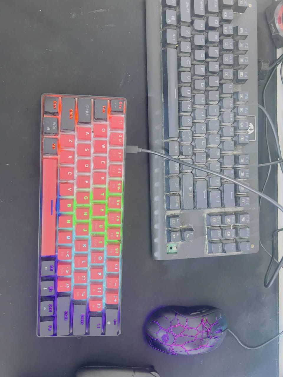 I5 12400f
gtx 1070ti
Ram 16 3200
M.2 128
Sdd 256
HDD 1t
H610 
P650 W
الشاشة asus144hz
ماوس + كيبورد + يدات 2 + هيتفون محيطي + مضخمات 2  

بيع فقط 750 الف مكاني بابل ***********
