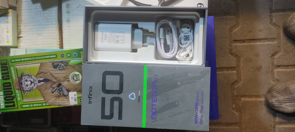 متوفره شواحن اصليه بلاديه شرط الفحص يدعم الشحن السريع عداد 
ريدمي ٣٣ واط بكج ب١٢ الف 
ريدمي ٤٥ واط بكج ب١٥ الف 
ريدمي ٩٠ واط بكج ١٨ الف 
انفنكس ٩٠ واط بكج مع سماعة تايب سي ب٢٠ الف 
وكذلك متوفره كفرات ايفون بسعر ٣٠٠٠ دينار 
ولاصق اصلي ايفون ب٢٠٠٠ دينار 
اللاصق المظلل للايفون ب٣٠٠٠ دينار 
وتتوفر جميع الكفرات الاندرويد فقط ب٢٠٠٠ دينار 
والمظلل الاندرويد ب٣٠٠٠ دينار 
مكاني كربلاء - سوق الحبوبي القديم ***********
