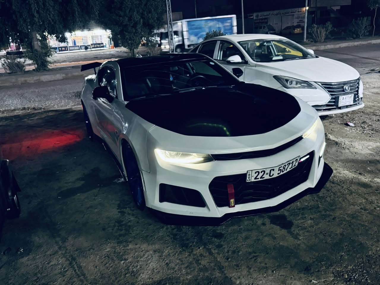 كمارو rs v6 بسعر مناسب
موديل 2017
رقم اربيل الدولي هزه جديده تريد تحويل وكاله 
ضرره بسيط بتاير المامي ولخلفي
بيه قطعه وحده صبغ وبيه مكانات بارد بجاملغ لخلفي ولباب سايق باقي كفاله شواصي لغود دواخل كوله مكفوله
ماشية 68 الف كيلو مو ميل 
كير محرك اكسل كفالة 
ادامة على المحرك كاملة بلكات نوزلات 
ويل حجم 20 ss
محدث بچم Z1
صدر السيارة جديد 
كهربائيات بلاد ما ملعوب بيهن 

مواصفات عادية
بصمة
 تشغيل عن بعد
شاشة 
كامرة 
شفتات ستيرن 
درايف مود 

السعر 130وبيه مجال
مكان السيارة بغداد التاجي
واتساب ***********
