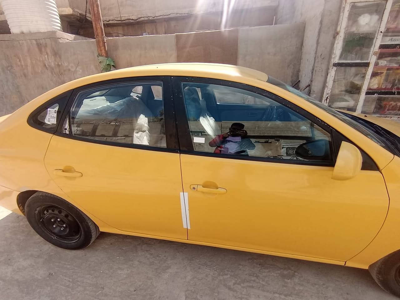 افانتي الانتره مديل 9 خليجي سنويه 28 هيئه وخط جديد قبل سبوع سويته غرامه عليها ب100 مكينه 1600 تبريد ثلج كامله مكمله صدر حلو درايم شفتات جدد دوشمه دوشمه تنته كلشي كامل كهرباييات بيها سياره تكص بين تبديله وتبديله تنقص نص لتر حادثها بجم موضح بل منشور وبيها طخطخات وشخوط قطره كص مابيها  سياره  خير من الله  السعر 75$ وبيها مجال حك جيتك مكاني بغداد فلكه سلمان باك التاميم / اتصال عالرقم  ***********
