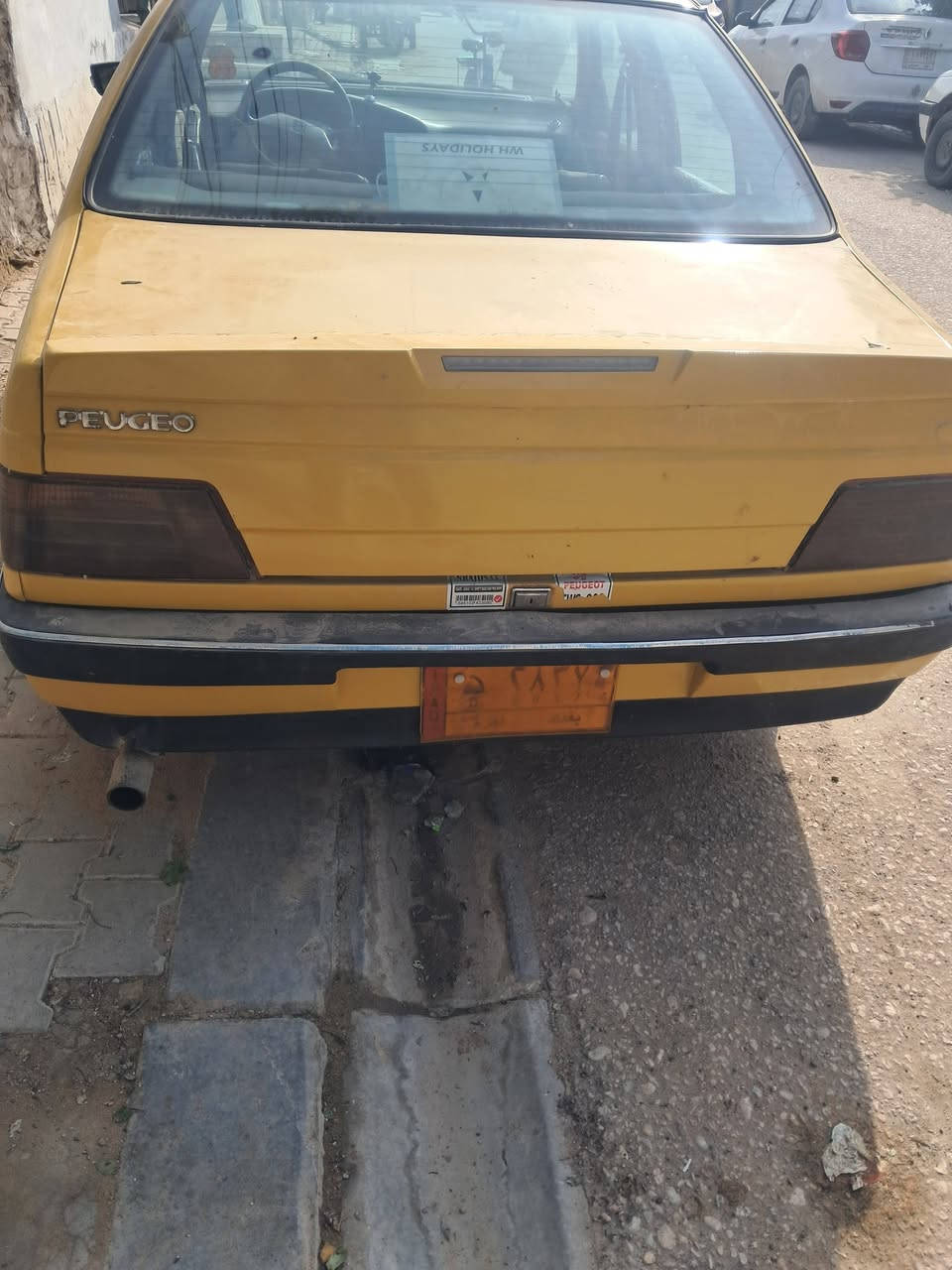 سلام عليكم بيجو 405 البيع رقم بغداد مشروع وطني مكانها نجف 20 وبيها مجال***********
