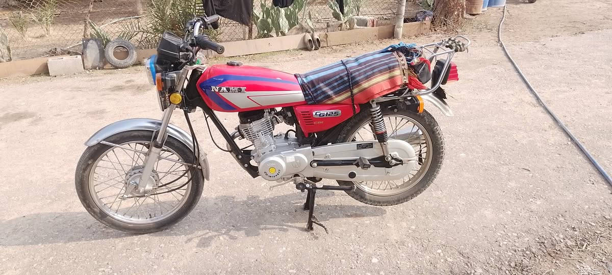 سلام عليكم دراجه لبيع بدون وراق دراجه برغي ما مفتوح بيه بعدهي جيس دراجه وكيليه وصل مو تعمير بكاني بنهر سعد سعره 750 وبخدمت شراي ***********
