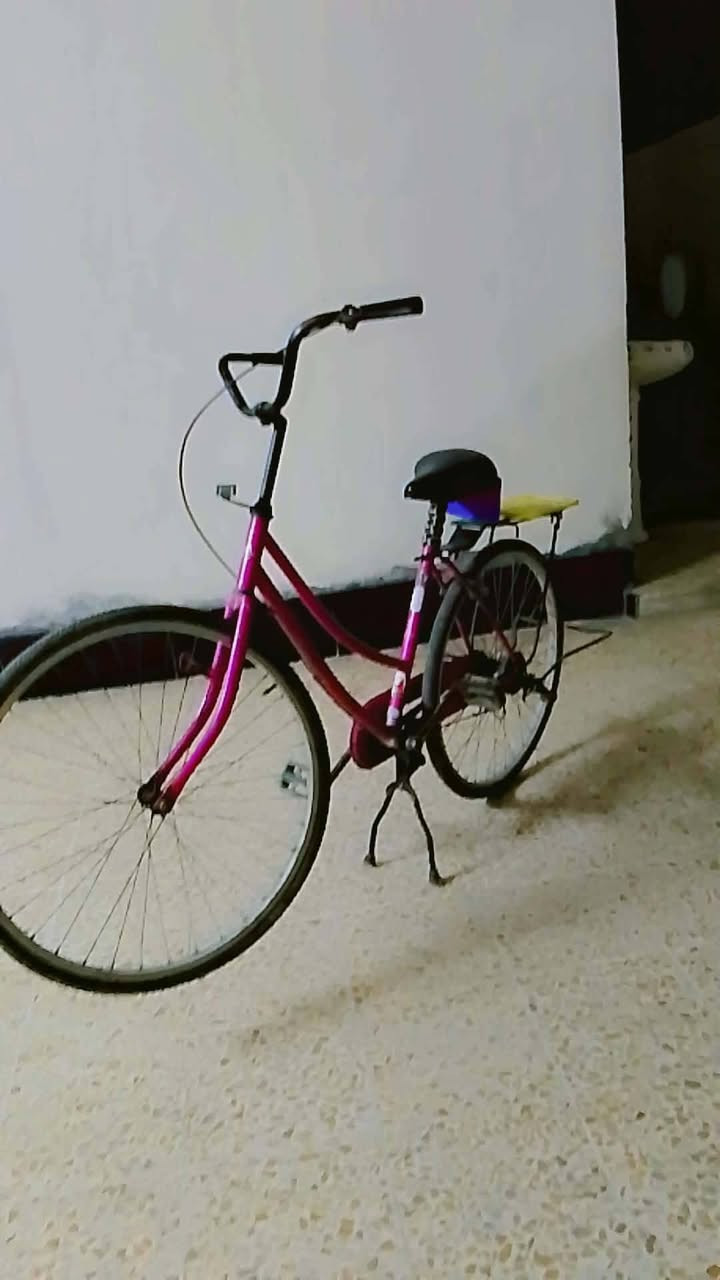 السلام عليكم اخوتي بايسكل عبد الحليم كل شي  ماناقصو طالب عليه {80} وبي مجال


**إذا كنت صاحب هذا الإعلان وتريد حذفه لأي سبب، رجاءا أرسل رسالة إلى الدعم الفني**