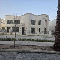 دار ٣٠٠ م للايجار في مجمع الود السكني مقابل مجمع البدور في منطقة ابو غ...