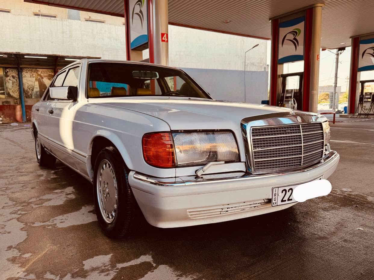 مارسیدس ڕیئاسی مۆدێل (١٩٨٦) تەبرید ، تۆماتیک ، سلاید ، کوشن جلد ، کوشن کارەبا ، چوارجام کارەبا ، گێڕ و مەکینە بەتەی ٣٠٠٠ حیزام بۆیاغە بۆ جوانی گێڕ و مەکینە و هەموو شتێکی بەشەرت نرخی ٨٥ وەرەقە و معامەلە لە هەولێرم . ( *********** ) أربيل, العراق
