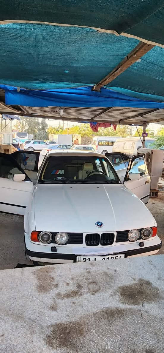 السلام عليكم
BMW 520 1989 مسكر فانوس كير عادي 

بدون صبغ فقط باب السايق صبغ وجاملغ تبديل بغير قطعه 
رقم سليمانيه سنويه لل 2030 تبريد ثلج كفاله محرك وكير
مكان السياره الأنبار الحبانيه *********** سعر 55 وبيها مجال
