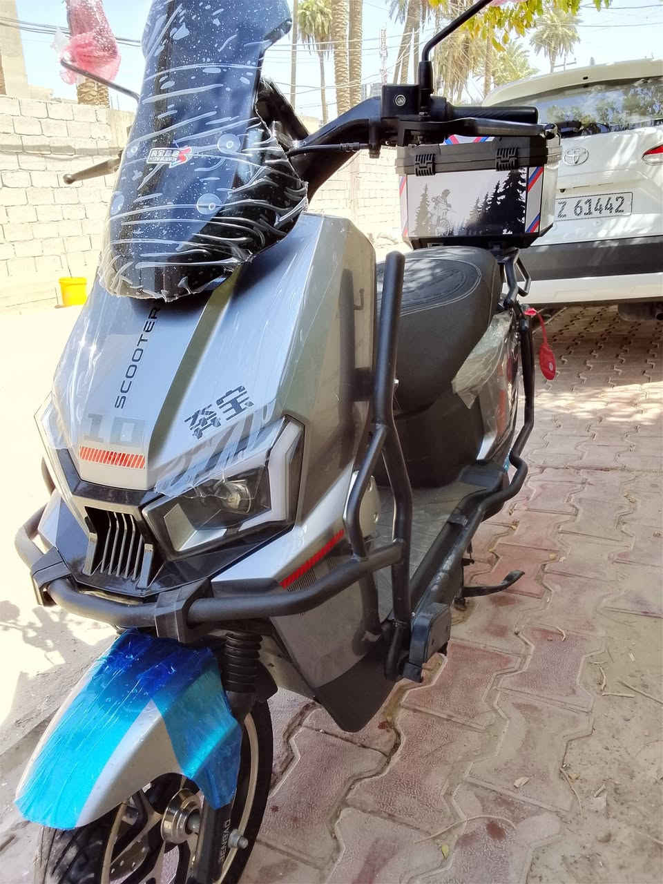 سلام عليكم دراجه صاعقه للبيع
ملف ٢٠٠٠ بطاريات ٦ كبار مسطره 
مستخدمه ٤ اشهر السعر 900 وبيه مجال قليل مكاني بغداد الدوره ***********
