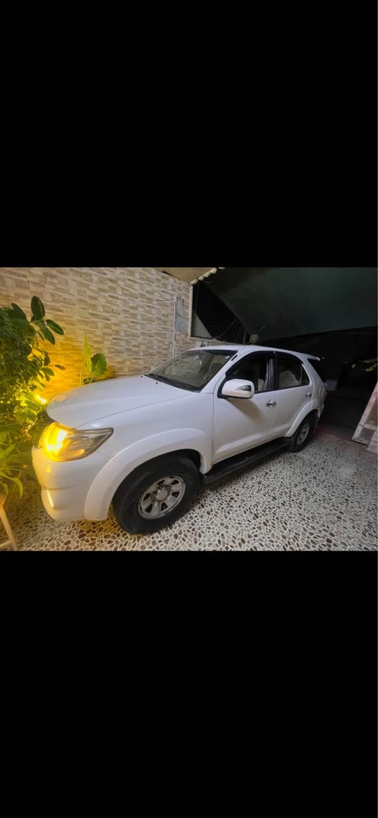 تويتا فورجنير ٢٠٠٩ گير تناتيك دةبل اكسل وةرگةراو سبوغ عام ناو دينگةكاني جوانة رةقةو سةنةوي نوي بةناوي خؤمة *********** أربيل, العراق
