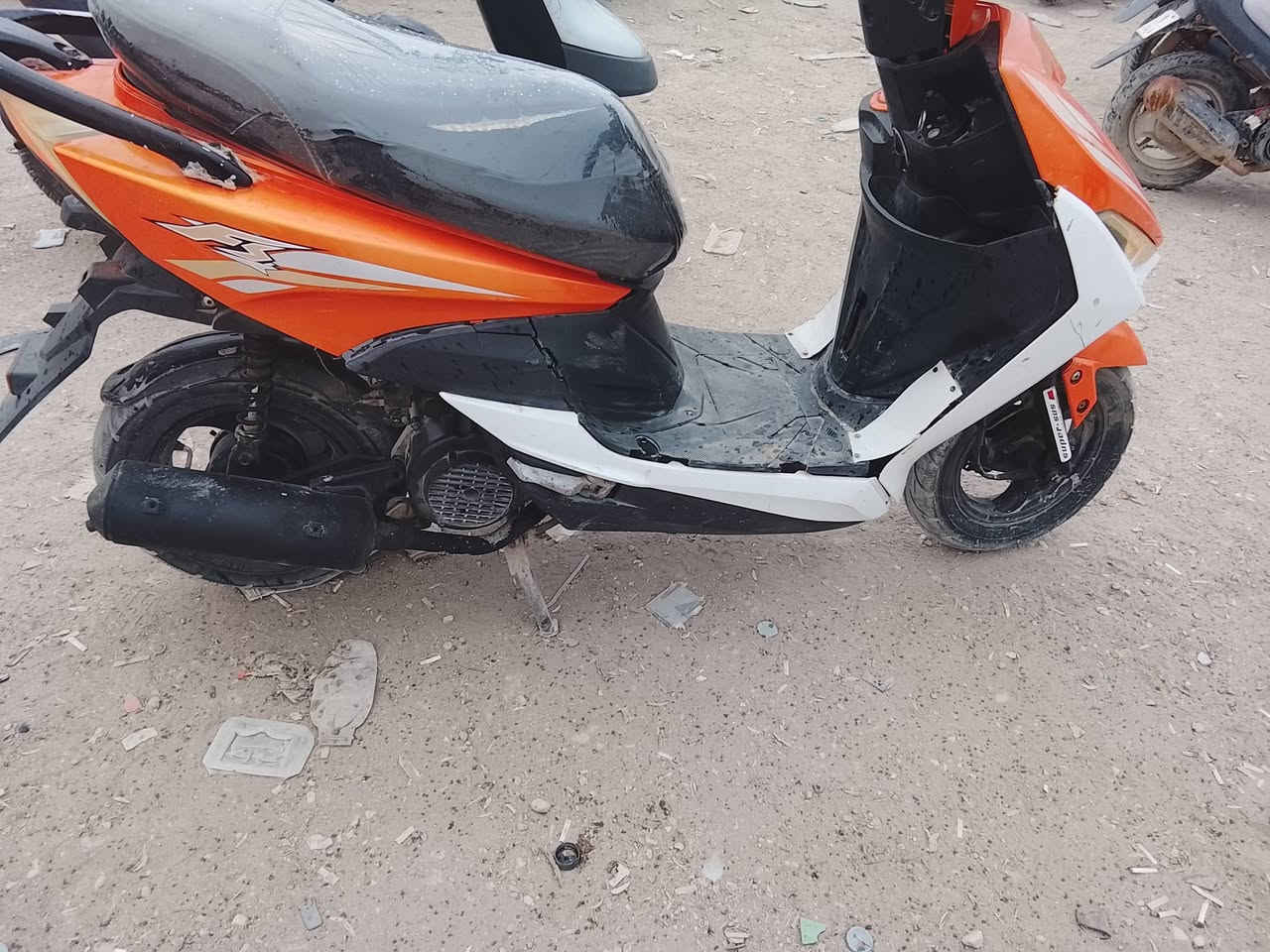 اف اس مكينه ناعمه عوزها بس باتري السعر 250
***********
