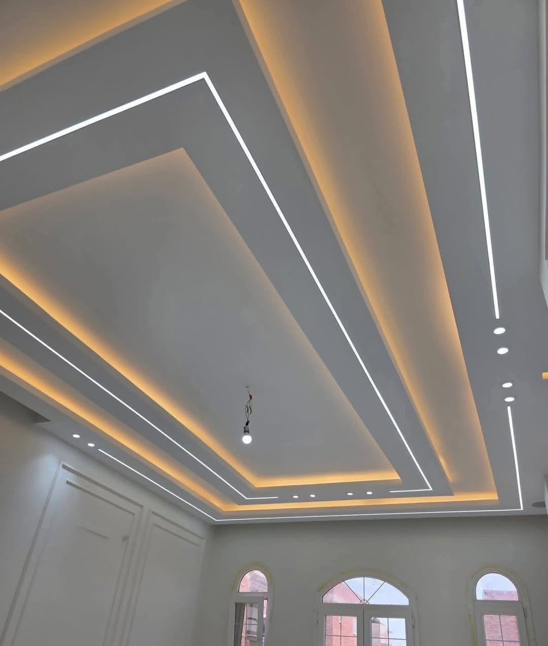 �✨ عيدك غير مع عروضنا  للديكورات  الداخليه والخارجيه من [مكتب الساعدي للديكور ]! ✨🌟

🏠 حان الوقت لتغيير بيتك بالكامل وتحويله لتحفة فنية 👑💎

🔥 العروض الأسطورية :

 • جبس بوكس + تصليح شامل بس 20,000 د.ع 🎉 (تحصل على بيت يحلم به الجميع!)

 • ركم + تصليح شامل بس 25,000 د.ع 💥 (جمال وأناقة تخطف الأنظار!)

.. سقف ثانوي شامل مواد وعمل ب 9000 د. ع 

$$$$ ولمعرفه تفاصيل اكثر حول الاسعار والديكورات الاتصال بالرقم المثبت بالمنشور ….

💡 ليش تنتظر؟ نحول  بيتك من عادي إلى فخم وراقي بأحدث التصاميم  🎨✨

📞 احجز الآن 

 ***********

اجعل عيدك مميز وبيتك يلمع كالأفلام! 🎈🎁
