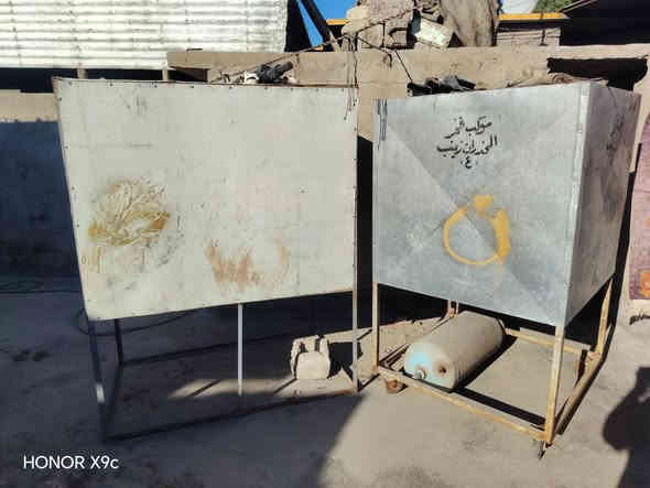 السلام عليكم فرن للبيع كامل هوه وأغراضه  كامل المكان بغداد الشعب ***********ملاحظه إني مكلف بل نشر خابر عل رقم وسعره كلش مناسب
