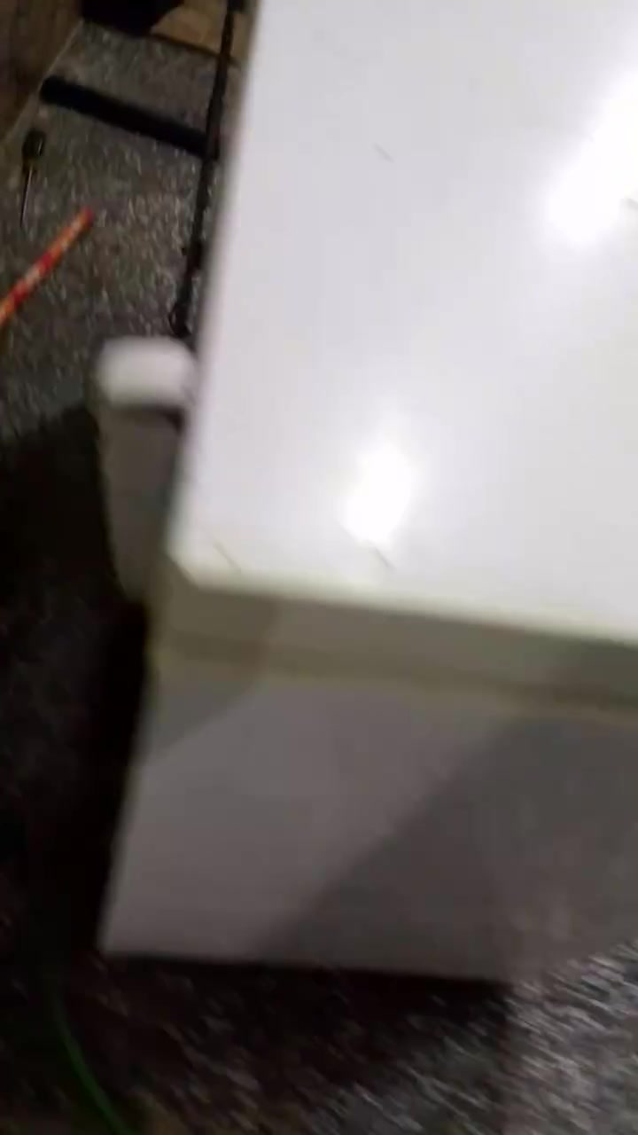 ***********
