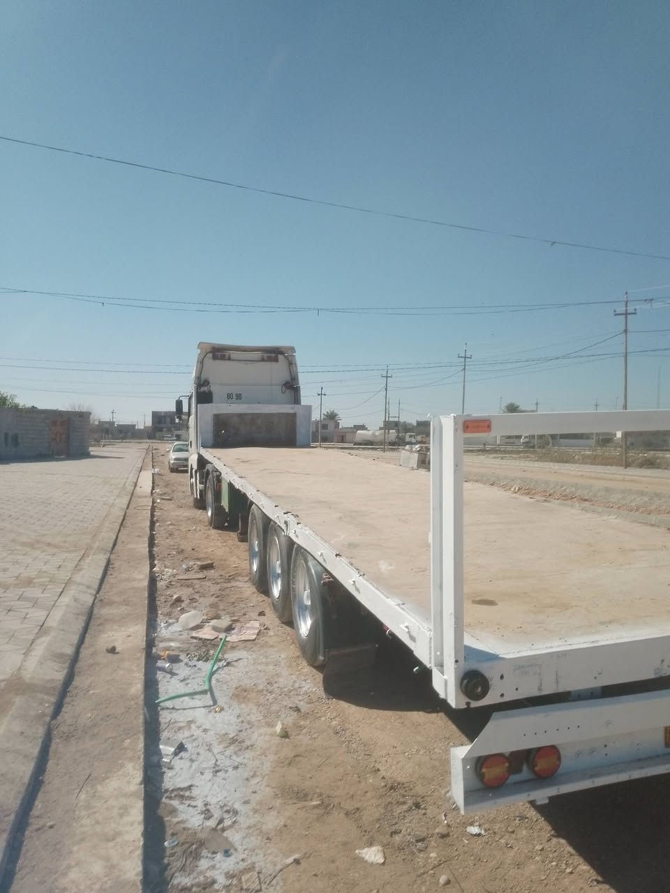 مال موديل 2003 كير عادي محرك 410 السعر 130 وبيها مجال مكان السياره ديالى ناحيه السعديه ***********
