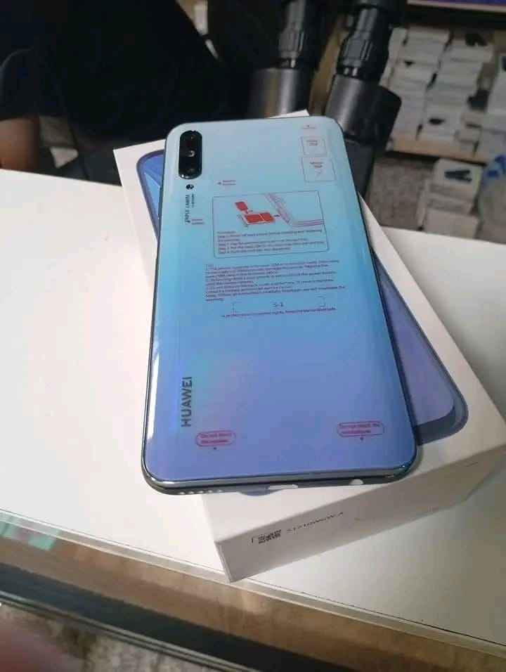 🟢هواوي Y9s
🔴سعر الجهاز: 100 الف
🟢يدعم خدمات گوگل 
🟢الملحقات (كارتون + شاحنة + سماعة + حافظة)
🟢التخزين / الرام: 128 جيجا مع 6 جيجا رام
🟢 المعالج: ثماني النواة Hisilicon Kirin 710F تكنولوجيا 12 نانو
🟢 الكاميرا: خلفية ثلاثية 48+8+2 م.ب. / امامية منبثقة 16 م.ب
🟢 الشاشة: 6.59 بوصة بدقة FHD+ بدون اي نوتش
🟢نظام التشغيل: اندرويد 9.0
🟢البطارية: 4000 مللي أمبير
🟢متوفر جملة -مفرد
🚗 توصيل جميع محافظات العراق
🔴للحجز مراسلة الصفحة ارسال العنوان ورقم الهاتف
📞*********** بغداد, العراق
