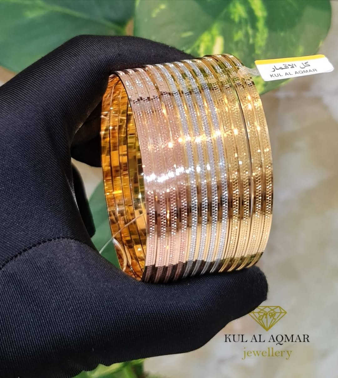 أجمل الماركات العالمية والدزاينات الحديثة للذهب 🌹
 الأيام القليله القادمه بضاعة دبي بالطريق الى النجف الاشرف🌹 داخل ♥️مجوهرات مهند العكايشي ♥️
الفرع الأول نجف حي الوفاء مجمع جوهرة العرب 🌹 
للحجز *********** ♥️
الفرع الثاني حي الإسكان مجمع الشراع الترفيهي 🌹
للحجز *********** ♥️

