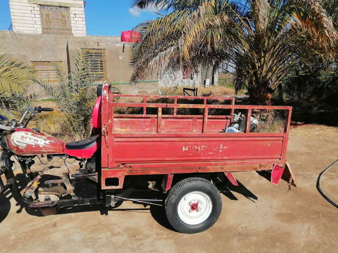 ستوته لبيع رقم وسنويه اسود رعيه ما اندله منزلين مكينته مكفوله ستوته من ركبه وخياس 2008 السعر 650 وبيه مجال مكان مشخاب  ***********
