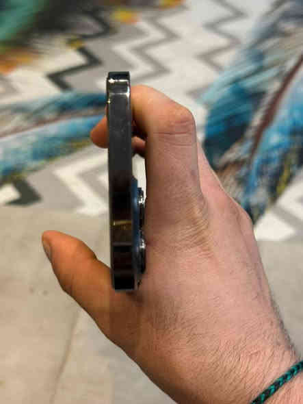 السلام عليكم إيفون 13 برو ماكس بطاريه 81 جهاز أمريكي ذاكرة 256 لون رصاصي جهاز مكفول كفاله عامه من أي اضرار جهاز عارضه إب 740 وبي مجال بسيط حك الجيه رجان مو شراي لا يتصل الرقم التواصل ***********
