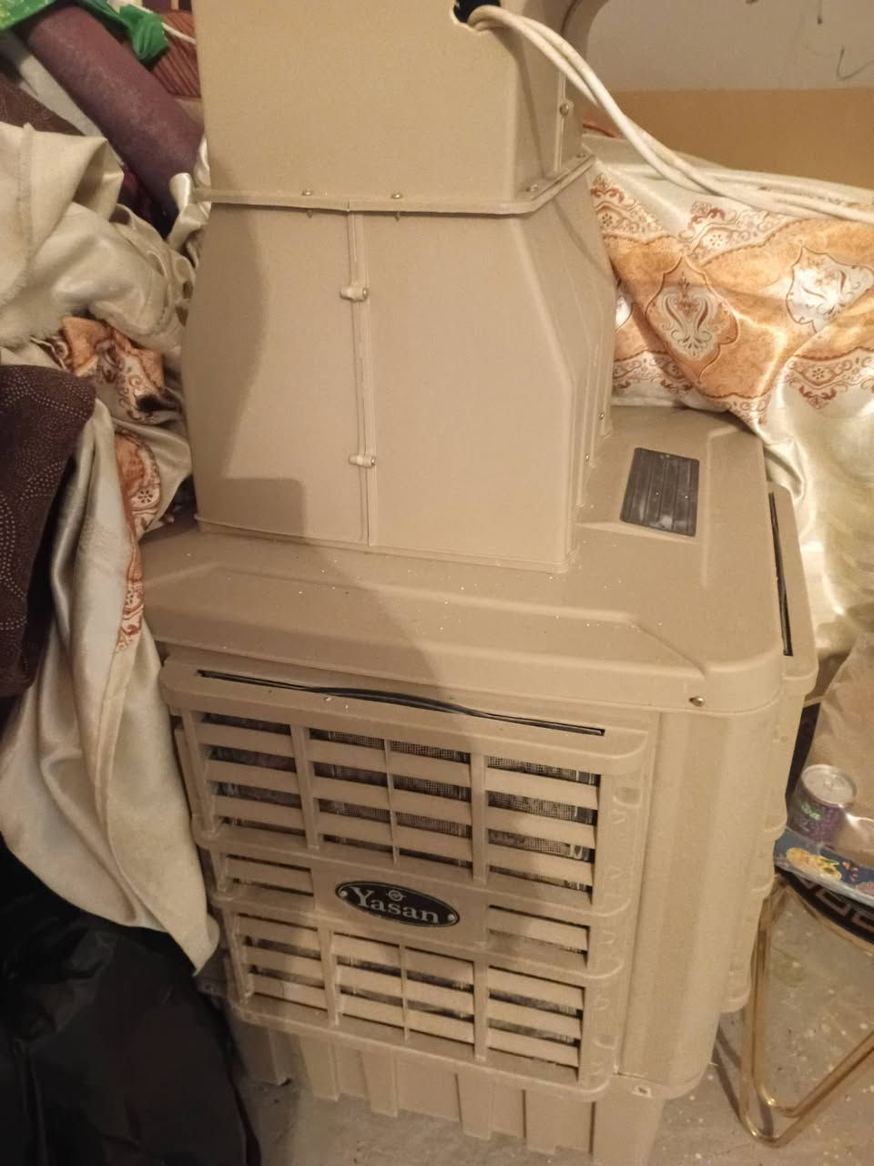 السلام عليكم مبرده ياسان حجم وسط للبيع 
مستعملة شي قليل


**إذا كنت صاحب هذا الإعلان وتريد حذفه لأي سبب، رجاءا أرسل رسالة إلى الدعم الفني**