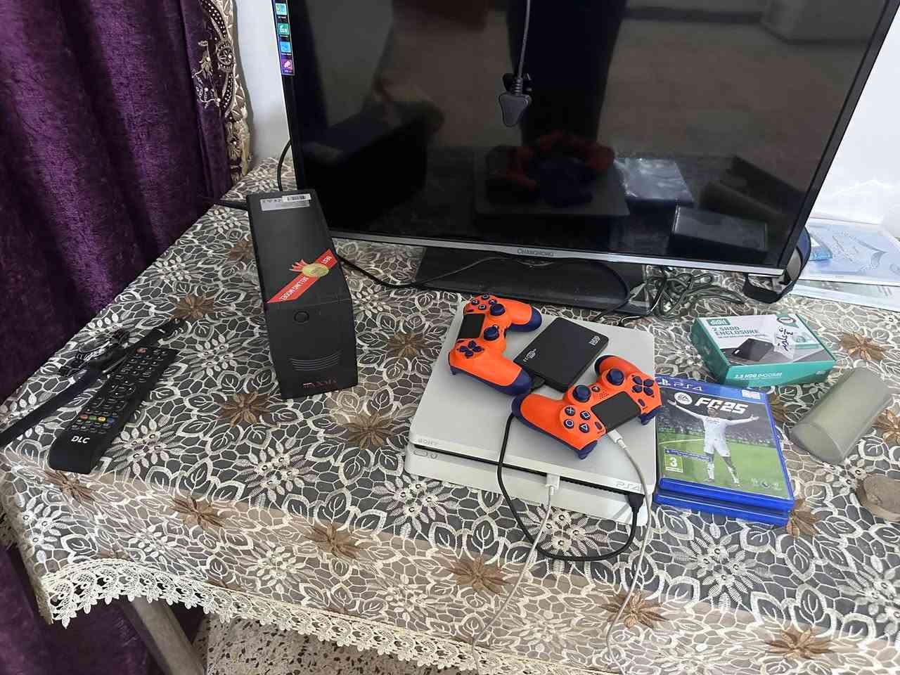🔥 للبيع: بلايستيشن 4 سليم (PS4 Slim) بحالة ممتازة جداً 🔥

✅ بلايستيشن 4 سليم
✅ مهكر (غير أونلاين) بنسبة استقرار للتهكير تصل إلى 90٪
✅ النظام 12.52 (يُعد من ثاني أكثر الأنظمة استقراراً للتهكير)
✅ ياباني أصلي
✅ نظيف جداً ولم يدخل الصيانة أو الفك نهائياً

🎮 مع هارد خارجي 500GB يحتوي على:

- God of War Ragnarök
- Ghost of Tsushima
- PES 2026 Monster Patch
- The Last of Us Part II (معربة)

🎮 ومثبت على الجهاز أيضاً:

- Red Dead Redemption 2 (معربة)
- Red Dead Redemption 1
- Sifu

⚡ ويأتي معه UPS بقوة 850VA

- جديد وحالته ممتازة
- يحمي البلايستيشن من انقطاع الكهرباء المفاجئ
- يحافظ على الجهاز والهارد من التلف وتقلبات الفولتية
- يمنحك وقتاً لإطفاء الجهاز بشكل آمن

💰 السعر النهائي: 320 ألف دينار وبيه مجال للناس المرتبين 

📲 للتواصل واتساب: ***********

الجهاز جاهز للاستخدام مباشرة، ومناسب لمن يريد تجربة ألعاب كبيرة مع تهكير مستقر وحماية إضافية بواسطة الـ UPS.
مكاني نجف
