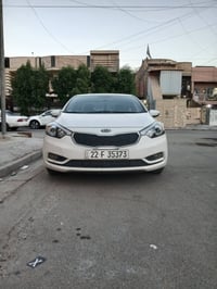 سيراتو موديل ٢٠١٤ بيه قطعتين صبغ رقم اربيل الجديد هزه جديده باسمي عنوا...