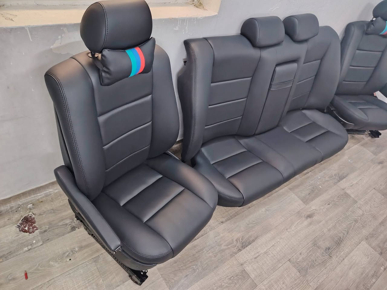 السلام عليكم للبيع كشناتBMW500 بدي قديم ميكانيكي جلد وعمل درجة أولى السعر 400 الف مكاني بغداد الحرية ***********
