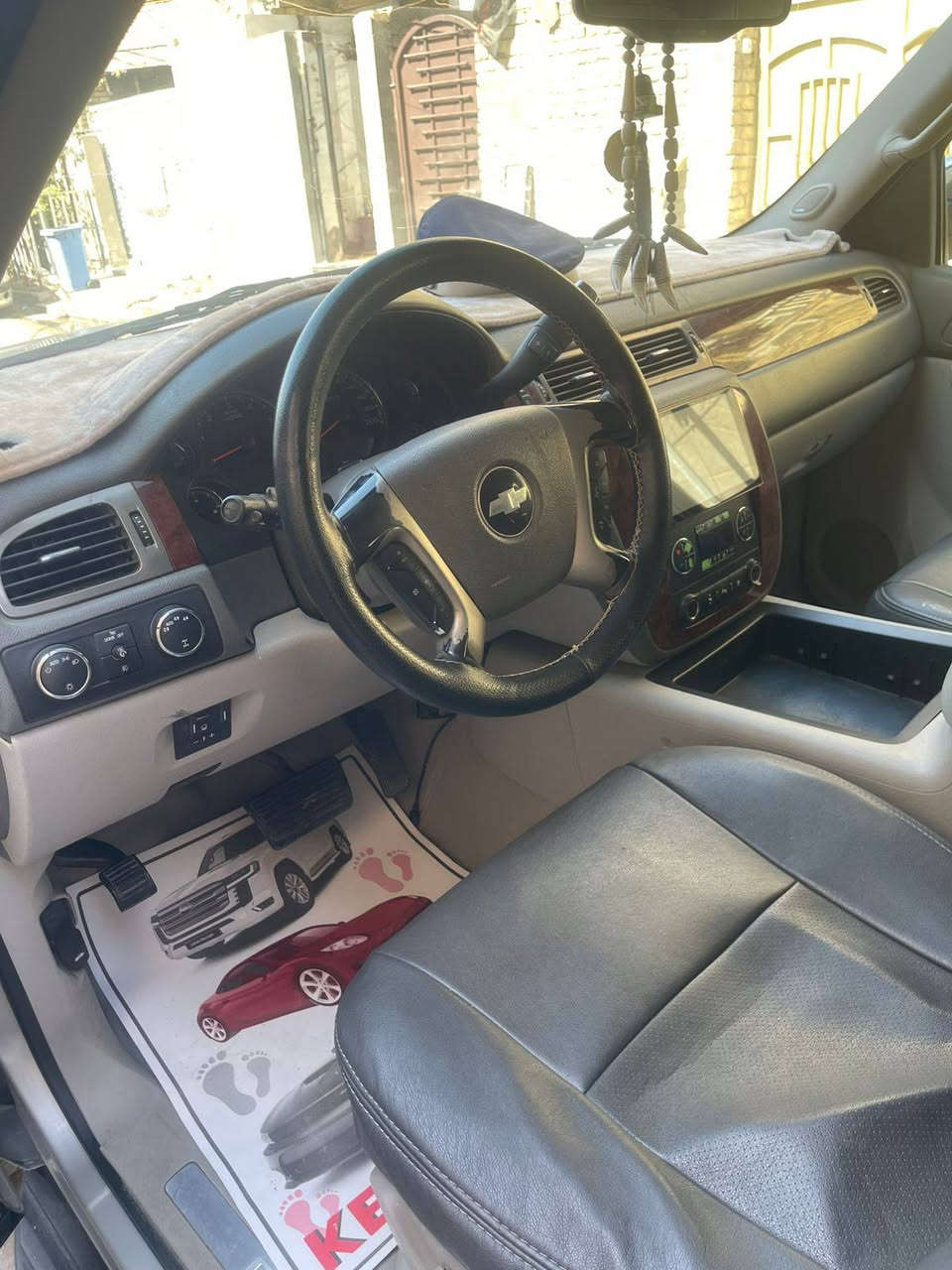 السلام عليكم
من رخصه الادمن 
تاهو موديل 2009 خليجي
مواصفات LTZ
سياره انضف من الصور باسمي رقم بغداد تحويل ثاني يوم
السعر 215 و بيه مجال للاستفسار الإتصال على الرقم *********** مكلف بالنشر
