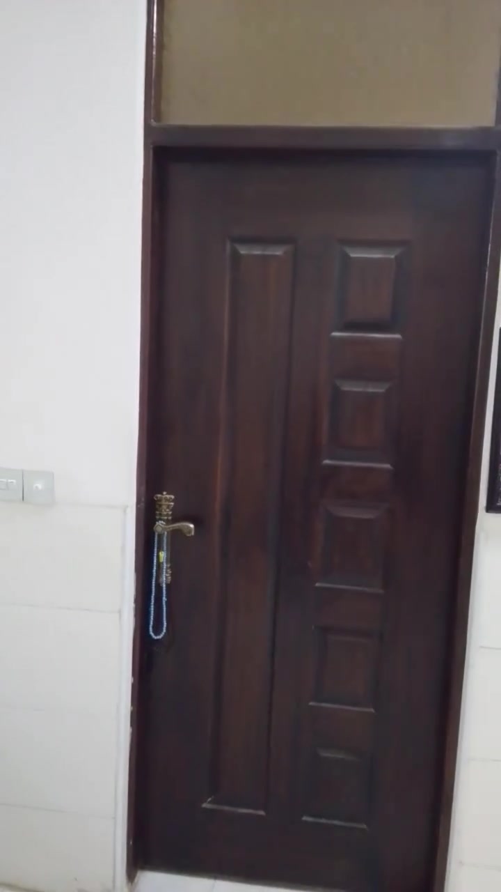 بيت 200م واجه عشره ونزال عشرين اربعه غرف نوم واستقبال وصاله بناء حديث الموقع هور رجب خلف مجمع النخيل الاول مجاور مولده رائد 
***********واتساب
***********
السعر 150مليون
