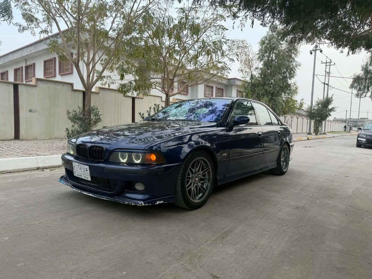 السلام عليكم بي ام بومه حجم 528 موديل 98 محدثه 2000 محرك گير صدر تايرات كله بشرط سياره فول فول اوتوماتيك كشنات جلد تدفئه بالكشنات فتحه سلايت بردات خلفي بلادي سياره بشرط برغي ما بيها نقص رقم كركوك شرط الوكاله قرار 48 مطلوبه گمرك للبيع او المراوسه حسب القناعه
السعر 70 وبيها مجال بسيط للشراي
العنوان كركوك 
رقم الهاتف***********
