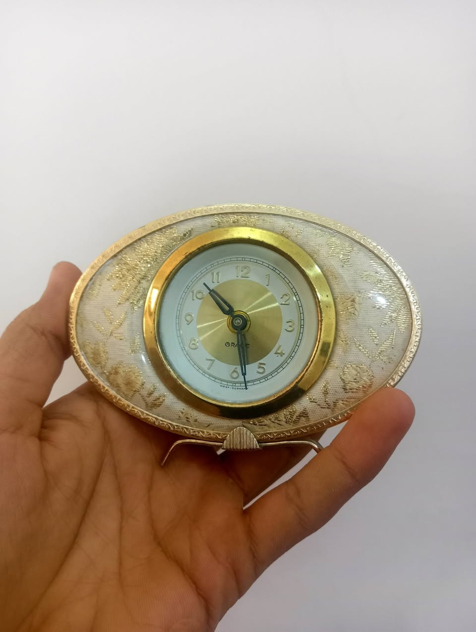 كل قطعة وسعرها


**إذا كنت صاحب هذا الإعلان وتريد حذفه لأي سبب، رجاءا أرسل رسالة إلى الدعم الفني**