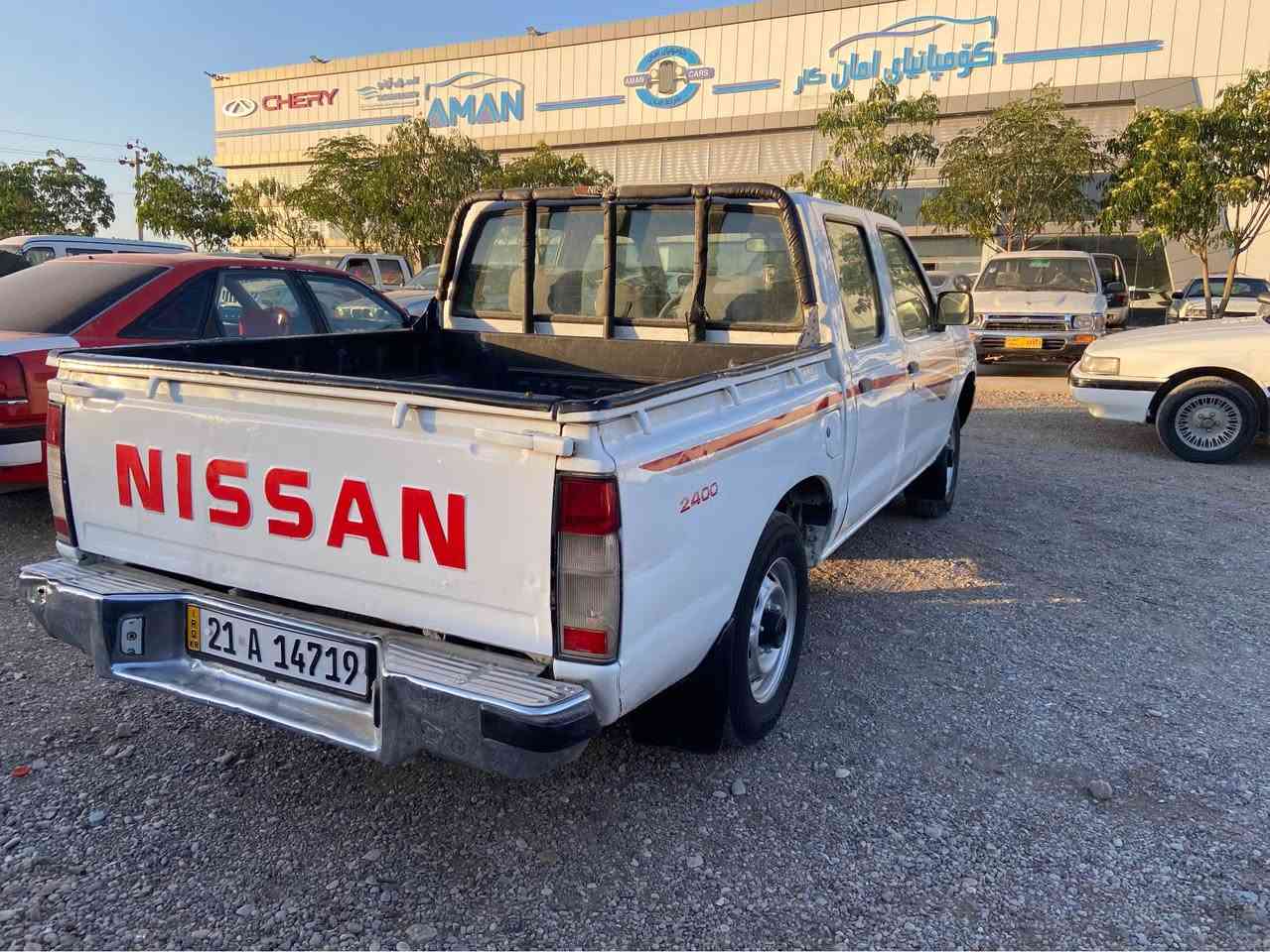 نیسان مۆدێک 2002
تەبرید و پاوەر سەیارەکە زۆر خاوێنە مالی دۆستە 
سەنەوی تازە بەسەرچوە 
تەوحویل و غەرامە بەشەرت 
قوفڵی 70 وەرەقە
*********** السليمانية, العراق
