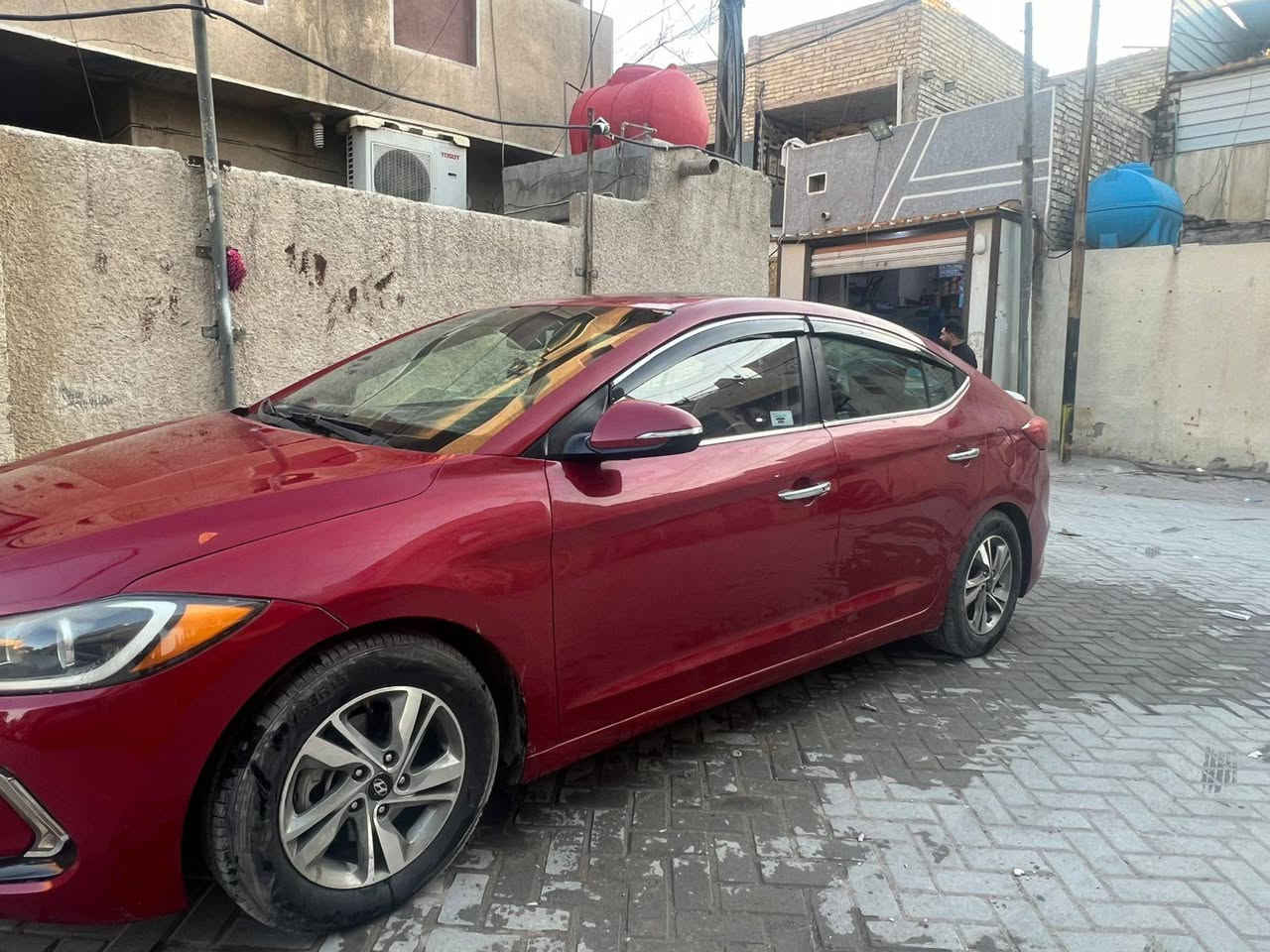 السلام عليكم من خصه الادمن المحترم الانترا وارد أمريكي موديل 17 لون مميز مواصفات فول الفول فتحه بصمه سياقه اليه كروز سرعه تحديد مسار مانع تصادم رادرات امامي و خلفي صوت دمام سياره بدون تبديل ليبل واحد سياره حيل جديده العنوان بغداد مدينة الصدر (***********)السعر ١١٨
