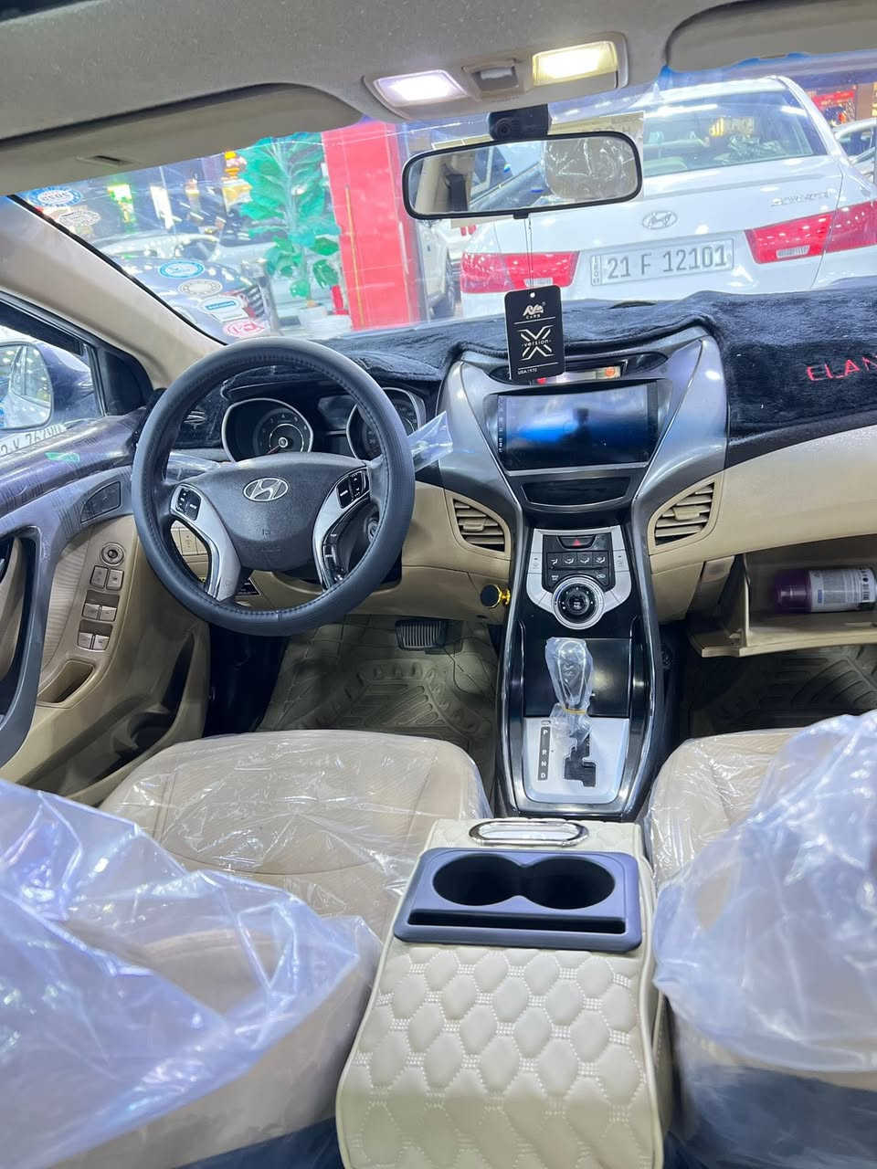 السلام عليكم

النترا موديل 2012 وارد خليجي
 فول 1/1 رقم شمالي 
 محرك 1800محرك وكير مكفولات تبريد شغال صبغ فقط جاملغ خلفي المواصفات فتحه سقف شاشه كامره حساسات خلفية تحكمات ستيرن  
السعر 115 المكان الانبار الفلوجة

‭٠٧٨٠ ١٣٧ ٥٠٨٦‬
للتواصل واتساب فقط.
