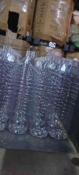 📣 إعلان لأصحاب المعامل والتجار في العراق 👇
عرض خاص سعر ربطة ٤٧٥٠ تعبئة ٦٠بطل انتاج جاهز للتحميل 🚛
عدنا معمل الباز الابيض  متخصص بصناعة قناني البلاستك (PET)
📍 موقعنا في موصل صناعة الايسر شارع ٦٠ – شغلنا محلي وجودتنا مضمونة 
✅ جودة عالية وكواليتي مضمون
💰 أسعارنا جداً مناسبة وتنافسية
 نشتغل حسب طلبك وبالقياسات اللي تحتاجها
📦 حالياً متوفر عندنا:
قناني لتر وربع
🔝 سن ناصي (قوي وثابت)  ناصي
📦 الربطة بيها ٦٠ بطل – تغليف مرتب وجاهز للتوزيع
🔄 قابلين للتجهيز بكميات كبيرة خلال وقت قصير
🚛 توصيل موجود للكميات 
📞 للتواصل وطلب العينات:
‏📱 ***********
‏📱 ***********
خلي شغلك ويانا وارتاح من مشاكل الجودة والتأخير 👍
#معمل_الباز الابيض #_للعبوات البلاستيكية  #جودة_عالية #PET
