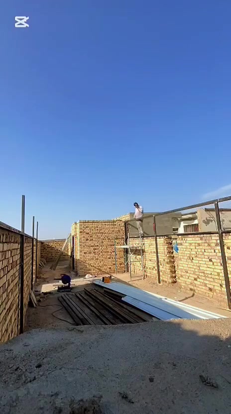 حداد  متنقل داخل ميسان 
لعمل الابواب والشبابيك والمحجرات والقمارات الكيربي والكيسبان 
للاستفسار الاتصال على الرقم 
***********
