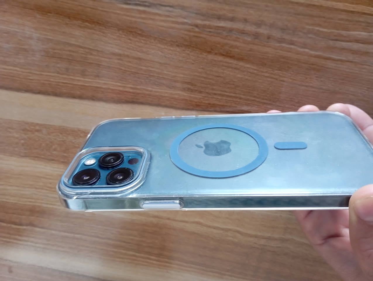 ايفون 12برو ماكس شرق اوسط 
متسبدل شاشه فقط نوعيه جيده ممتازه
ذاكره 256 جهاز نظيف كلش وعلى الفحص 
السعر475مكان بابل الهاشميه الشراي يتصل ***********
