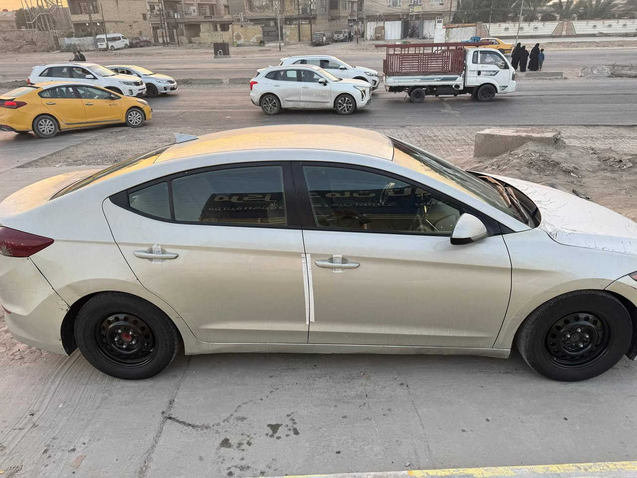 السلام عليكم مر خصت مدير الكروب النترا 2018 تخم تاير جديد باتري جديد رقم بغداد بسمي السياره خير من الله حادثها كما موضح بل صور بدون دواخل تبريد تتفئه جاهزه سياره السعر 105 وبيها مجال العنوان بغداد حي اور ***********
