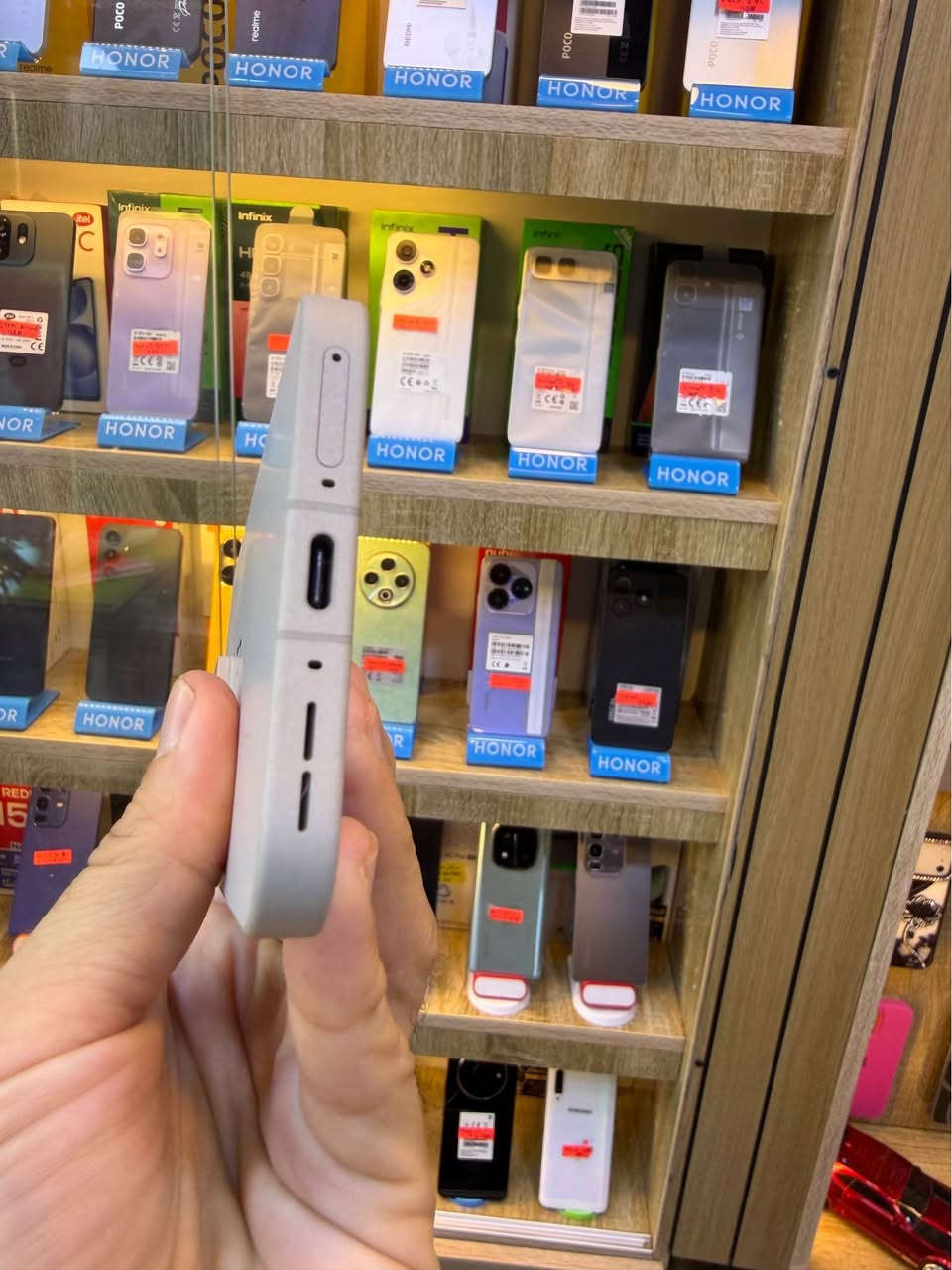 One plus 15

ذاكره 512

نسخه عالمية

ملحقات شاحن فقط

السعر 1075,000/اسعار ثابتة

الملك سنتر/السيدية

*********** بغداد, العراق
