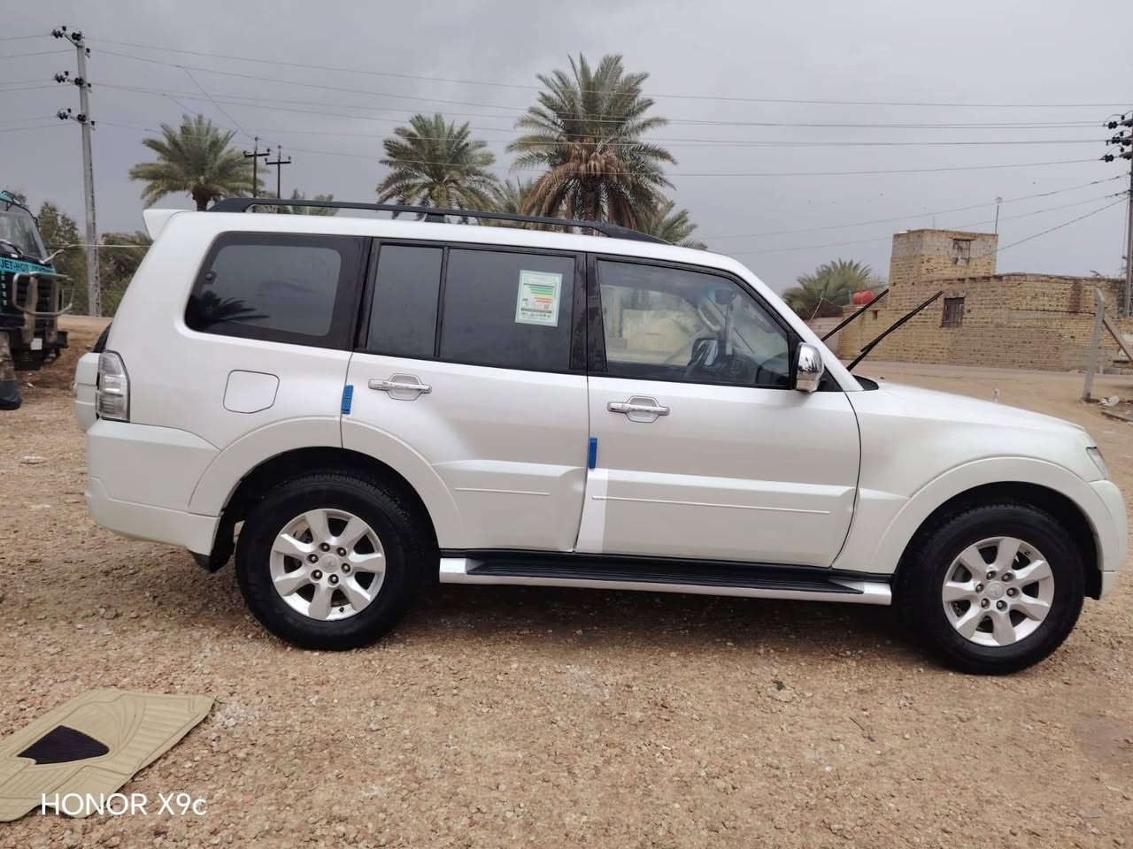 سلام عليكم سياره للبيع 2013 مكفوله كفاله عامه بسمي تخم تاير حداديه تتفئه تبريد شغال سنويه لل 2030 المكان الحمزه الشرقي ترهم مراوس حسب القناعه الا استفسار ***********
