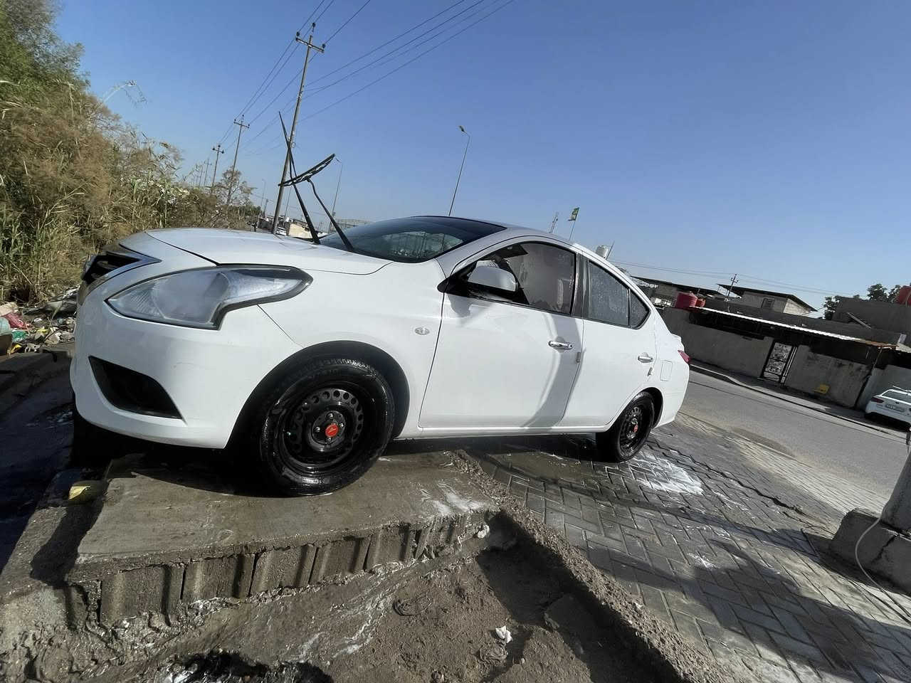 نيسان سني هندي ام البليته الزرقاء موديل ٢٠٢٤ ماشيه ٨٢ الف كفاله رقم اربيل بأسم شركه
السعر ١٢٥ ورقه وبيها مجال قليل
***********
