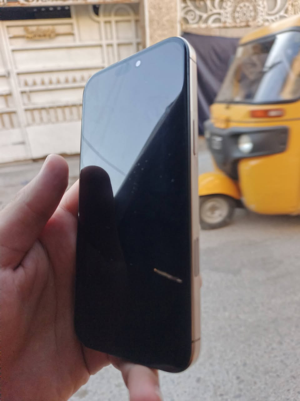 متوفر 16 برو ماكس لون شهبي
بطاريه 92 مبدله اصليه + شاشه نوعيه كلش زينه انطي بجاز ضمان من كلشي 

سعر جهاز 850 

موقعي بغداد مدينه الصدر 

***********
