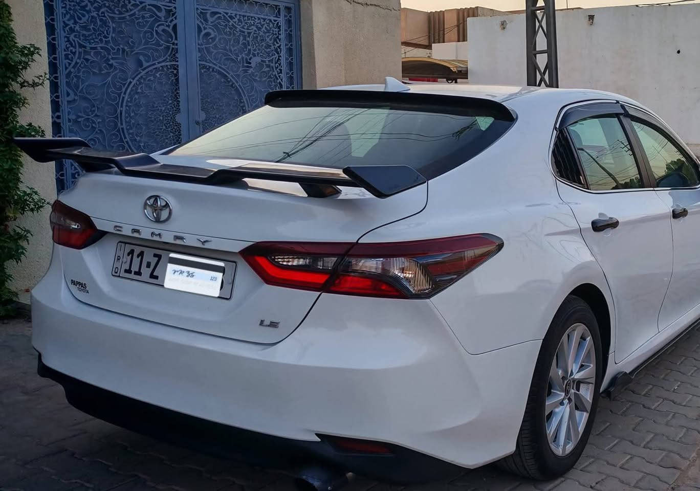 تويوتا كامري  Le 2022 بانزين فقط
رقم بغداد بأسمي

مواصفات : LE
شاشة، كاميرا، تحكمات ستيرن، تحديد سرعه، رادار، تحديد مسار،. توقف ذاتي، لايتات  LED

ضررهـا:  بنيد فقط  مبدل  
صورة الحادث مرفقة
السيارة بدون قطرة صبغ
ايرباك كلهن راجعات سست

 العنوان : كربلاء او بغداد

الاتصال
***********
***********
