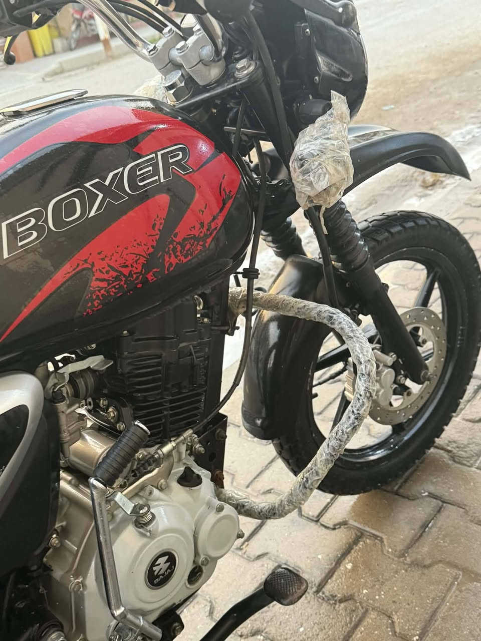 سلام عليكم دراجه بوكسر موديل ٢١ مرقم سنويه لوحه ديالئ دراجه مكفوله كفاله عامه جانت بلحجز دراجه جديده بمعنئ الكلمه مابيه اي نقص الشراي يتصل *********** مكاني ديالئ بعقوبه
