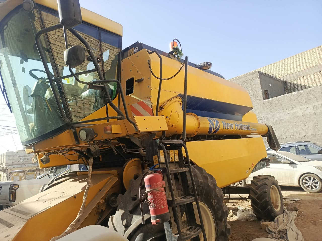 حاصوده للبيع موديل 2013 رقم اربيل حجم 5050 تاير حرفش مكفوله من طك ولحيم عاده 3700 دبل كشن فول كهربائي العنوان نجف ***********
