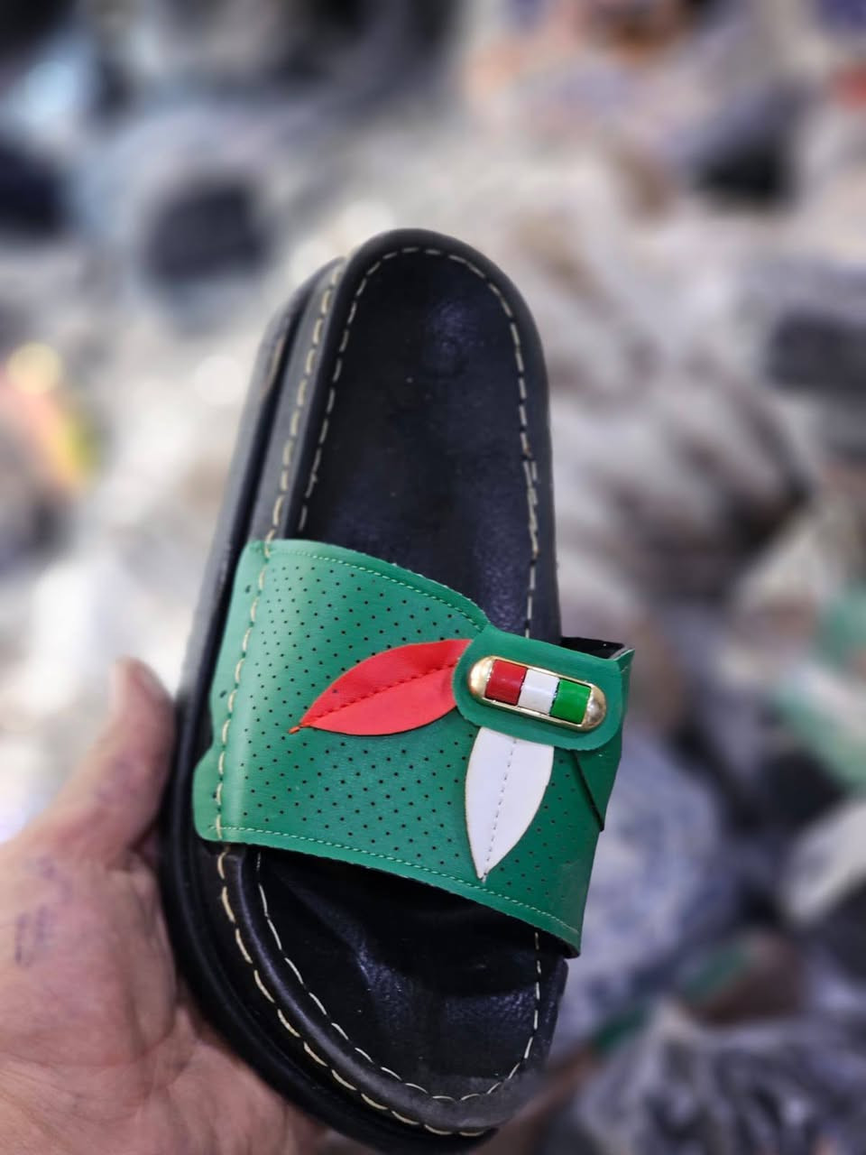 العدد.  6000.  زوج.  مشكل.  رجالي نسواني السعر.   75 سنت.  تنزيلات العيد.      كل الكميه


**إذا كنت صاحب هذا الإعلان وتريد حذفه لأي سبب، رجاءا أرسل رسالة إلى الدعم الفني**