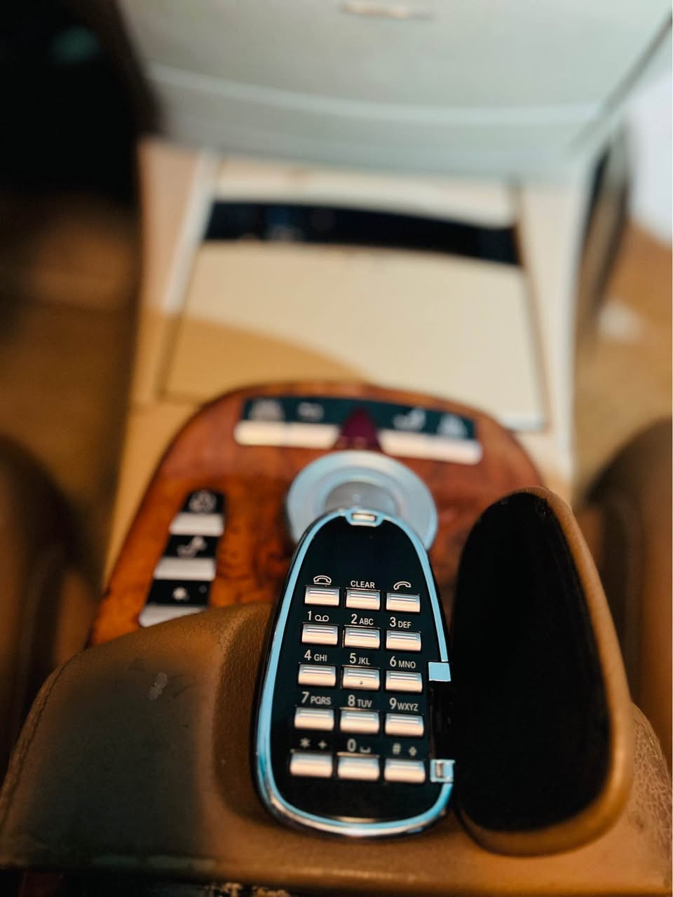 بـۆ فرۆشت🇩🇪☑️ لبیع
ماسـیدز S 550
خـلیجی v8هەشت بستۆن زەمان
مۆسەفات
سەلاجە
(دەرگا لارج -پـەردە-ئـۆتۆ ستـۆپ-پارکین-نـاو فۆرمیکا-شـاشـە-کـامێرا-تـەلەفون-قـاسە-کوشن پێشو دوا موحەریک دەجوڵێت-دەرگا جەک سڵایت
ئۆتو هۆڵد-سنوق شەفتو سەحب-کوشن مەساج-حاسەی پێشودوا-کوشنو سکوان کارەباهی-گێڕ سەرسکوانە-سیدی بۆکس CD -AMGبیلاد فول مۆسەفاتە
لەدەعامی پێش تادواوە هەمو گیانی بەشەرتە
هیچ مەسروفێکی تیانیە تاقم تایەو ویلی لۆکی لەژێرە
لەشەریکەوە هیچ خەلەلێکی کارەباهیو گێڕو مەکینەی نیە
تەنها 160km ڕۆشتوە 
ساقە سەیارەکە دوپارچەی ئەوروپایە لەسەر شوخت  نمونەی سەیارەیە
شــوێن :سەیسادق
تـاقانەیە لەخوانیو خاوێنی 
***********
گۆڕینەوەیش دەکەم بەشتێک بەدڵم بێی حلبجة, السليمانية
