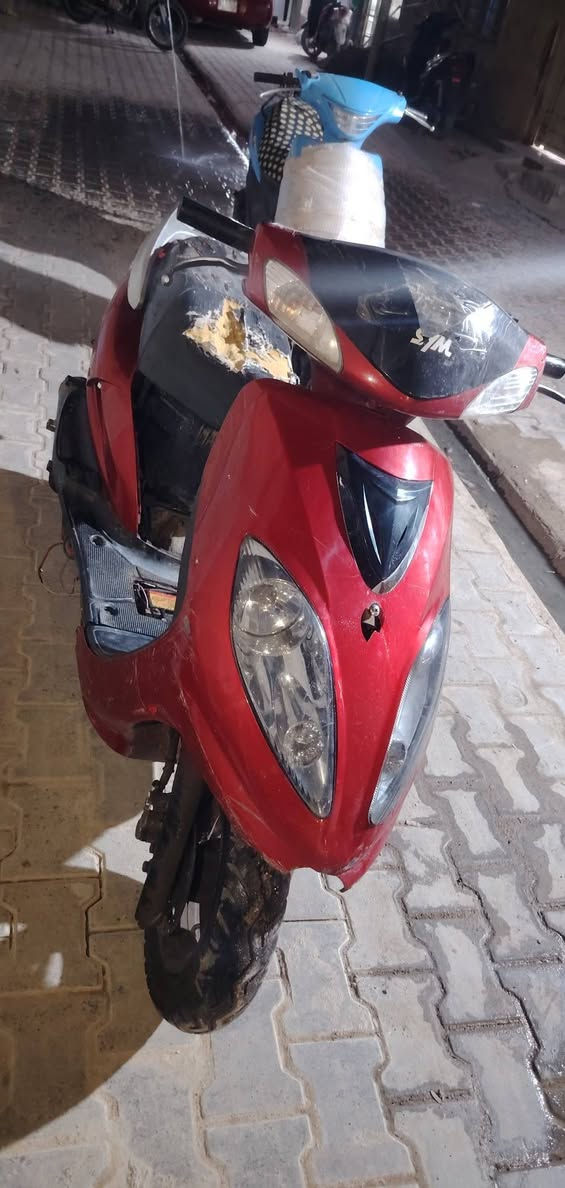 سلام عليكم دراجات للبيع الزركه ادرس والحمره سيام شرط نكره سلف كلشي مبيهن شغالات كهربائياتهن شغالات متوازي علبيع تفاصيل خاص او اتصال مكاني سماوه *********** واتساب
