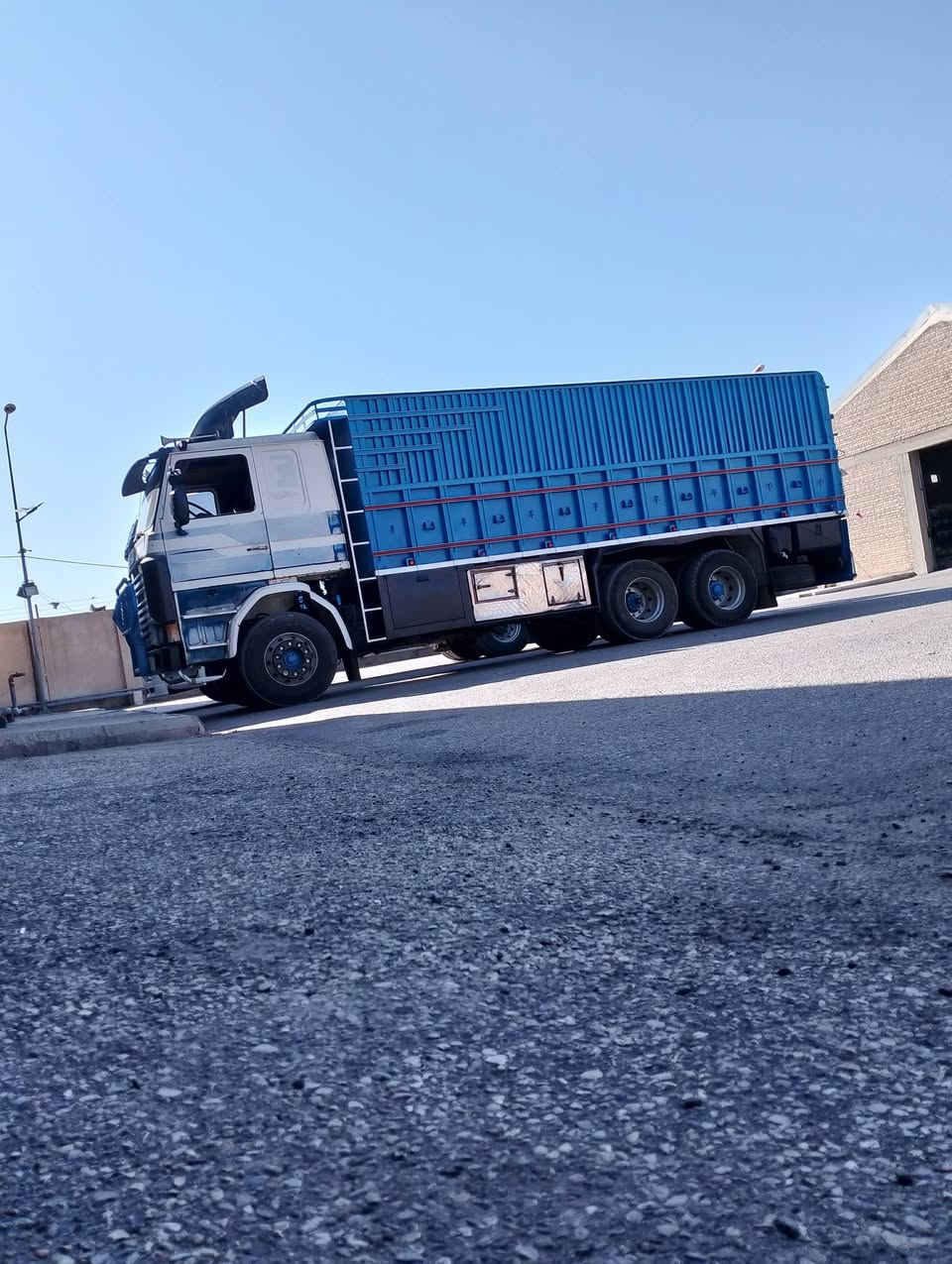 السلام عليكم سكانيه 112ونص للبيع مكاني ناصريه ***********
