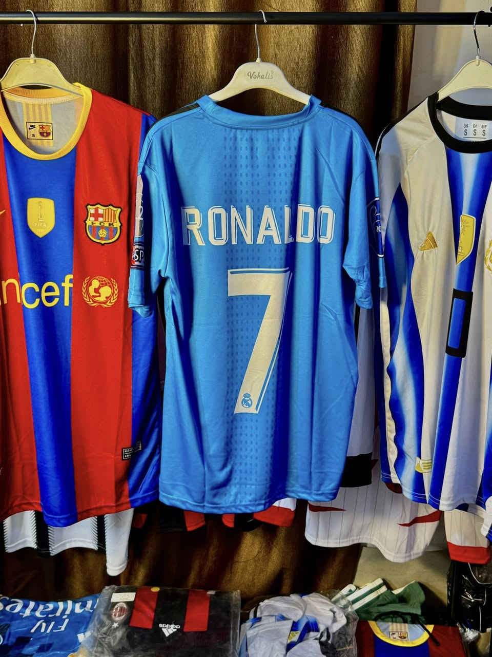 دريس كلاسك ردان كامل  و نص ردان خامه كلش حلوه للحجز و الاستفسار التواصل مع الرقم *********** أو مراسله الصفحه توصيل لكل العراق
