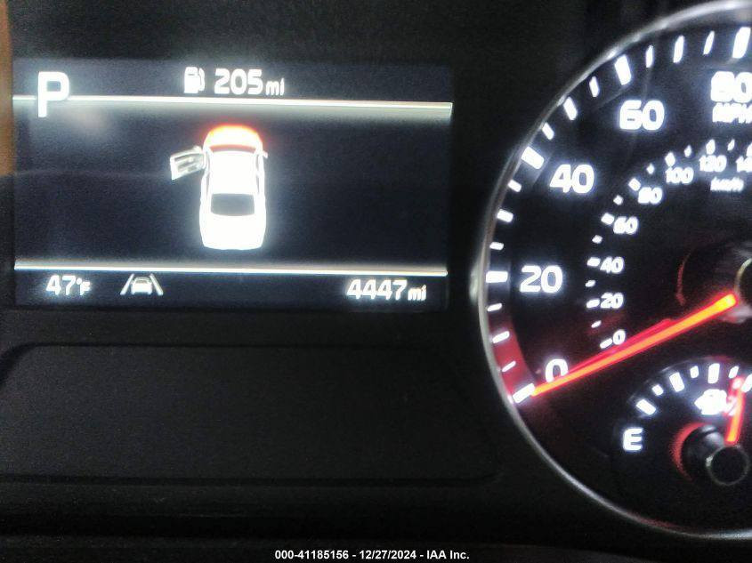 سلام عليكم البيع كيا فورتي موديل ٢٤ جيتي لاين فول عدا كشن كهربائي وتبريد خلفي حادث خلفي مبدل قبق جنطه ماشيه 18الف بيهه منضومه غاز مبدل كير ايتي سياره رقم بغداد سعر ١٨٥ الستفسار ***********
